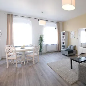 https://feel-at-home.find-berlin-hotels.com