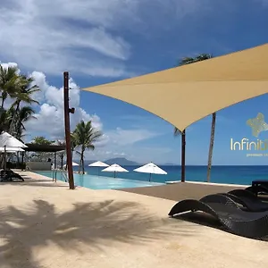 Instyle Residences At Infiniti Blu 4* Сосуа