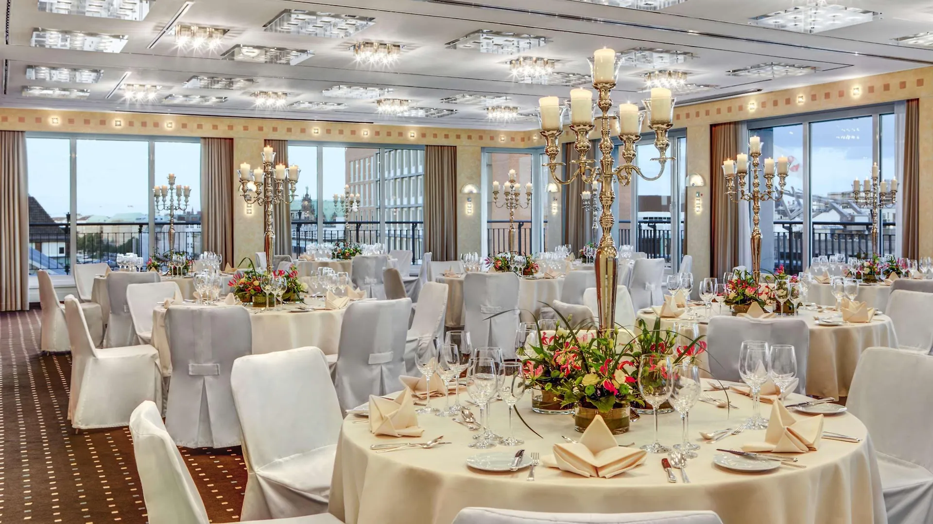*****  Steigenberger Hotel Hamburg Almanya