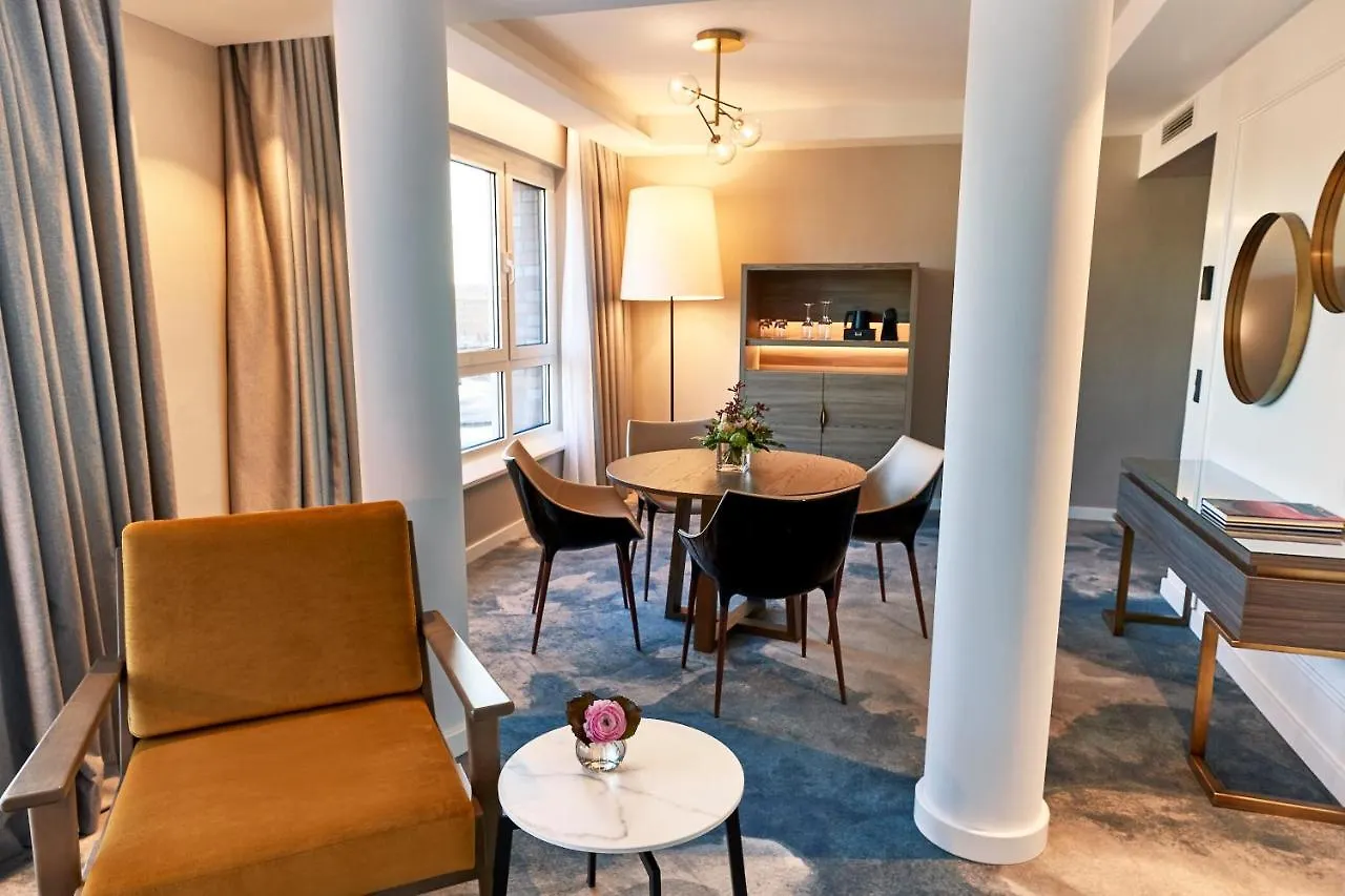 Steigenberger Hotel Hambourg 5*,