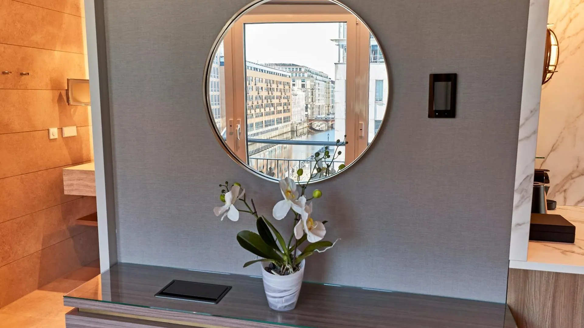 Steigenberger Hotel Hamburg 5*,  Germany
